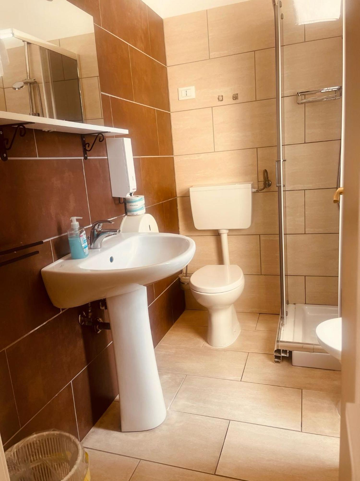 Royal Playa And -private Parking- Self Chek Out Aparthotel Catania